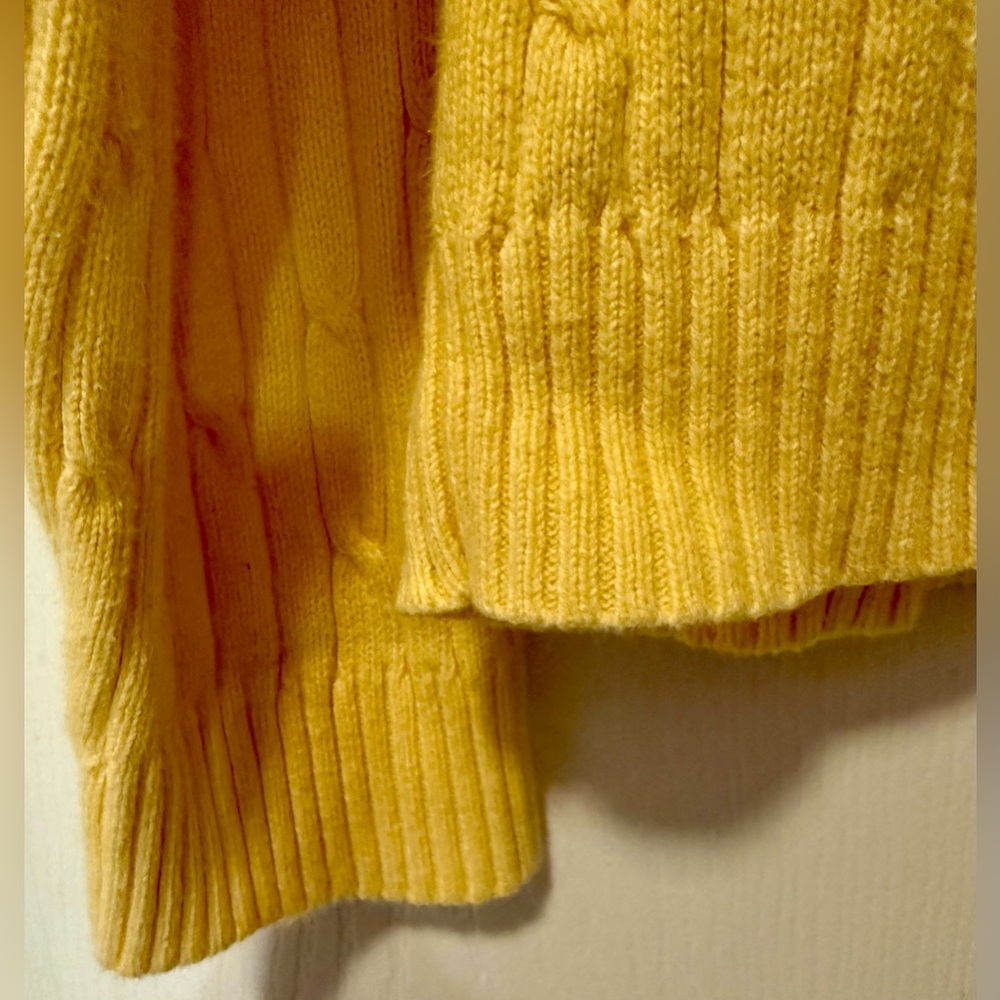 IZOD 100% Cotton Pastel Yellow Preppy Cable Knit Sweater Large - Picture 4 of 10